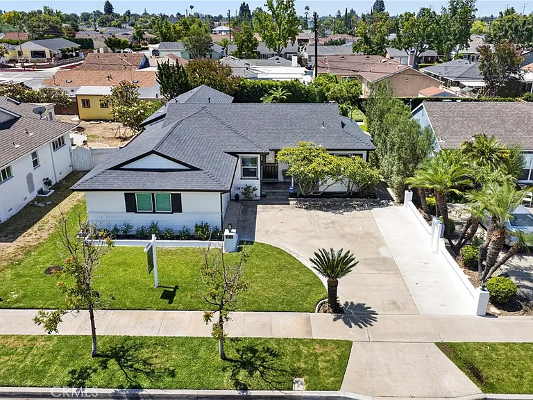 1030 E Oakmont Ave — Photo 22