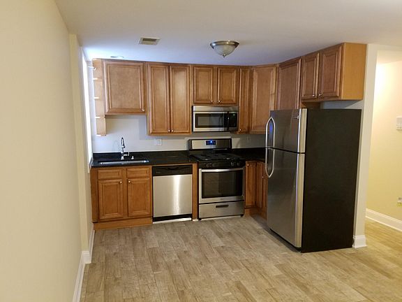 2nd image of 3509 W Cortland St #1