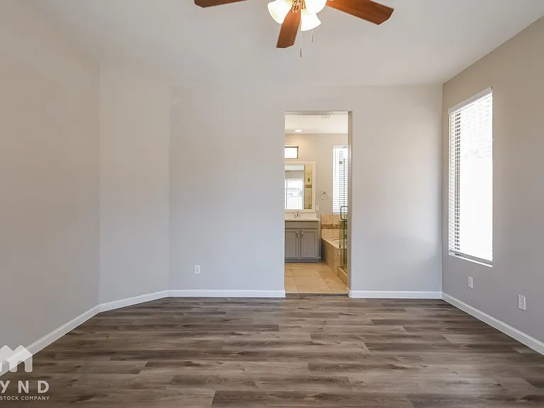 41201 N Yorktown Trl — Photo 8