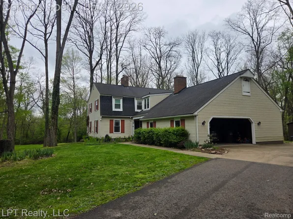 47300 Maplebrook, Northville, MI 48168
