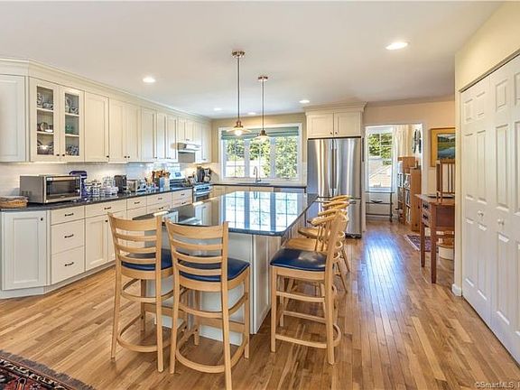 2nd image of 30 Liberty Dr #30