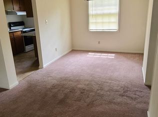 624 W Davis St APT 2B, Burlington, NC 27215