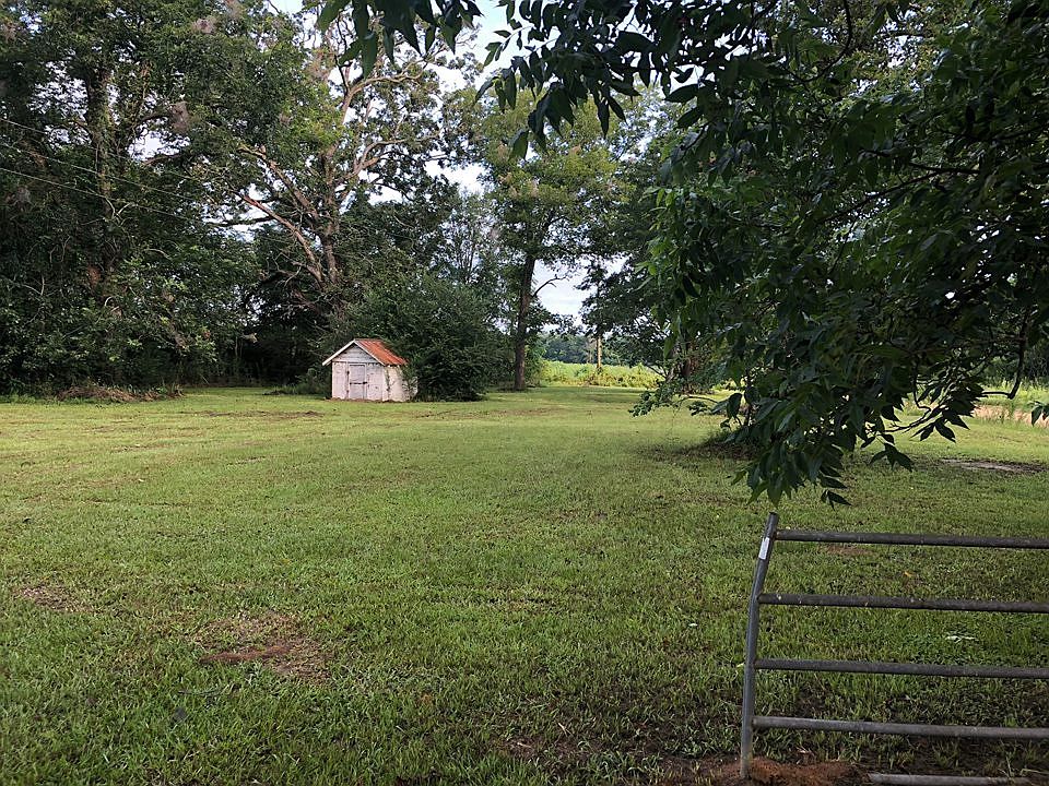 2nd image of 166 Usry Rd