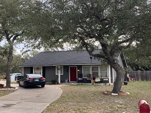 2nd image of 1162 Hickory Ave