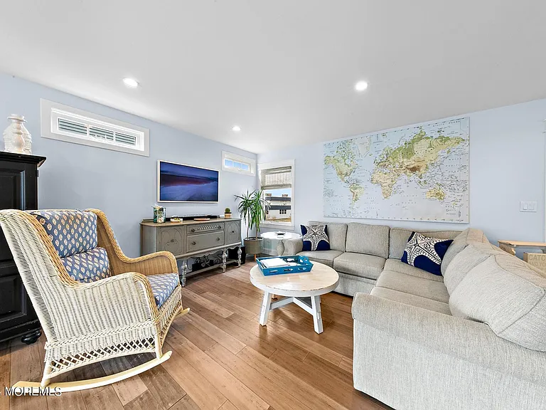 15 Griffin St — Photo 8