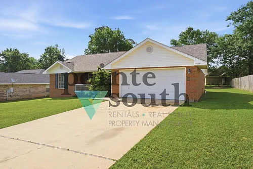11730 Madrone Ln Photo 1