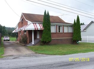 682 Taylortown Rd, Dilliner, PA 15327