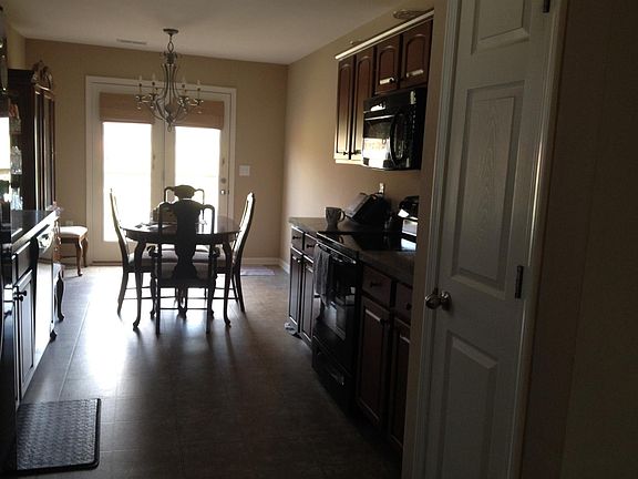 5th image of 1316 Blarney Ct