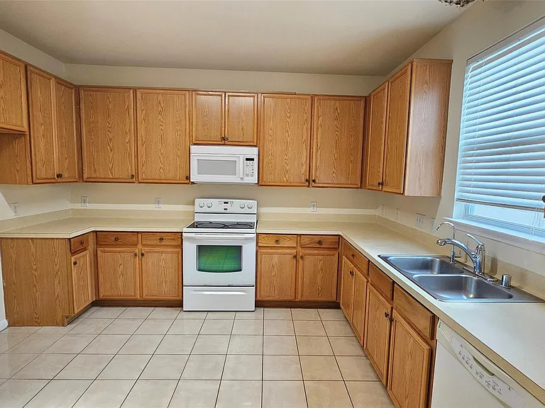 7918 Barnes Ridge Ln — Photo 7