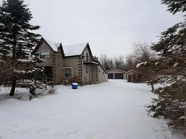 102 Harbard Rd, Prince Edward County, ON K0K 1L0