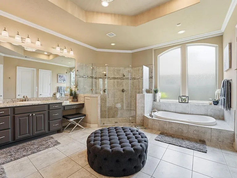 1110 River Bow Dr — Photo 5