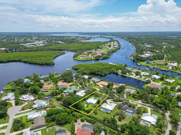 631 SE Norsemen Drive, Port St Lucie, FL 34984