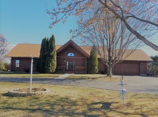 W349N9150 Norwegian Rd, Oconomowoc, WI 53066