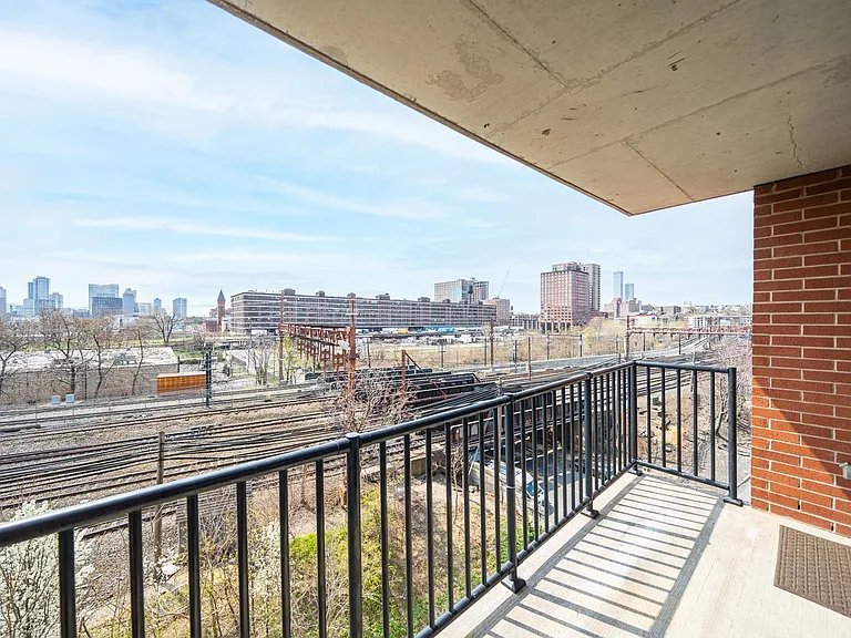 700 Grove St #8G — Photo 19