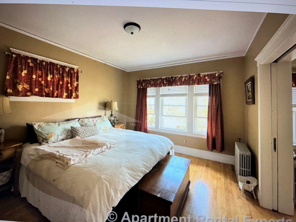 Front bedroom