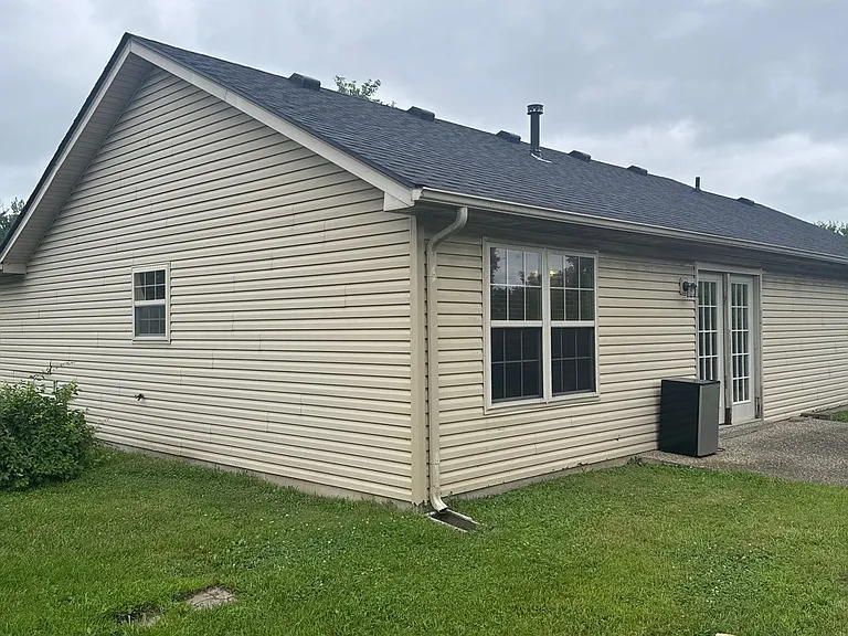 405 Parker Pl — Photo 4