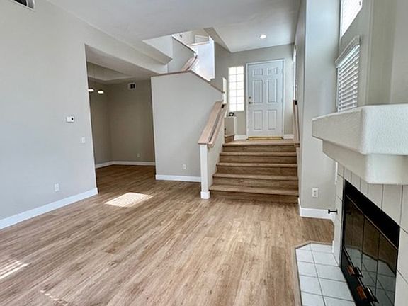 5th image of 2112 Los Feliz Dr