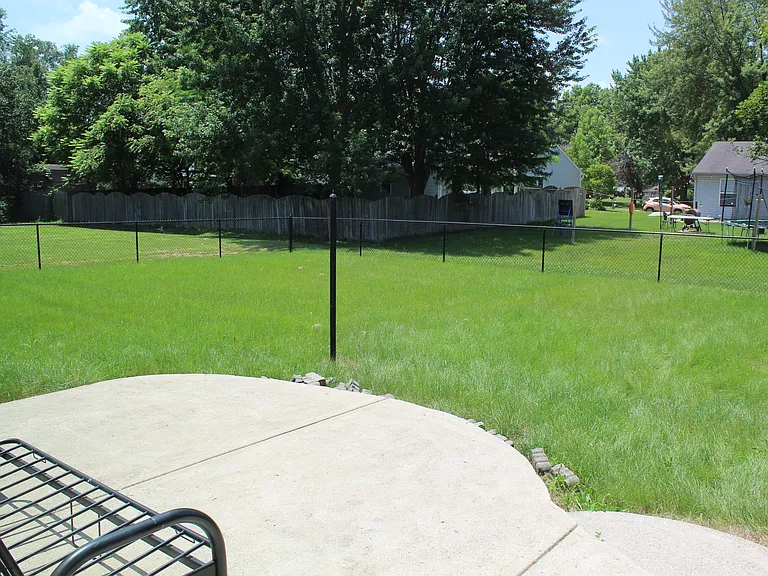 612 Woodfield Cir — Photo 15