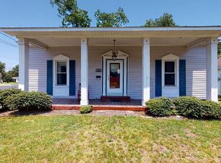 116 W Washington St, La Grange, NC 28551