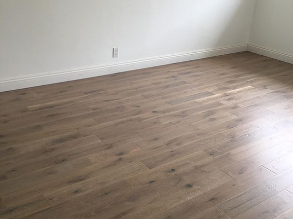 5th image of 1435 S Hayworth Ave