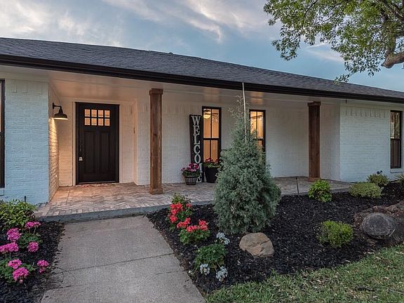 3rd image of 6 Willow Creek Pl