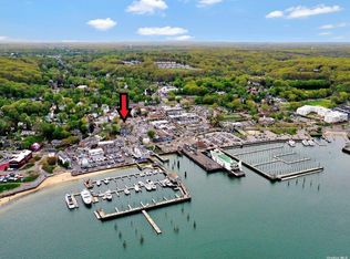 100 Mariners Way APT 302, Pt Jefferson, NY 11777