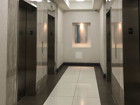 3rd image of 7161 Yonge St Unit 1427