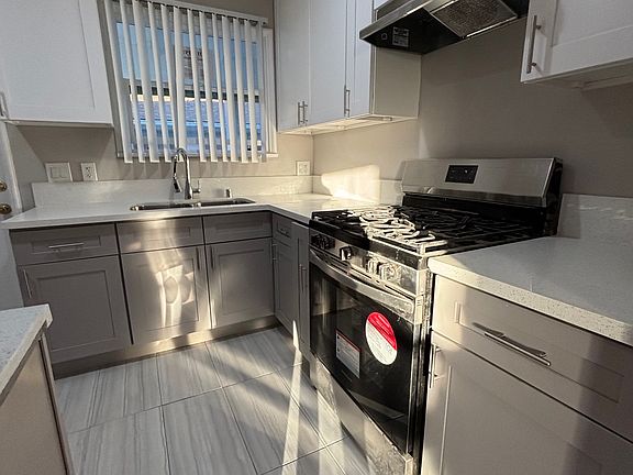 4th image of 1161 E Washington Blvd