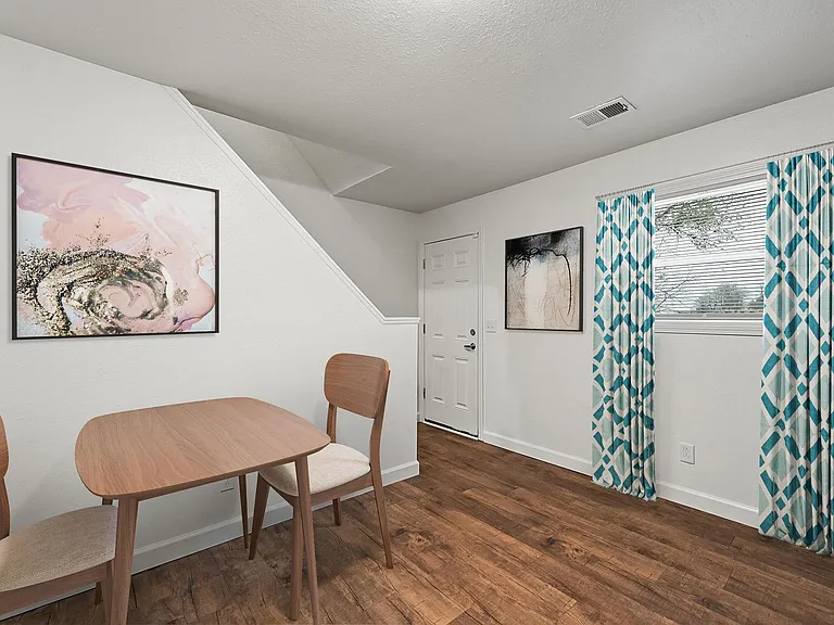 Metro Apartments At Bethalto — Photo 71