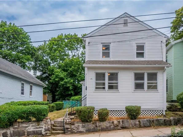 15 Chappell Street, New London, CT 06320