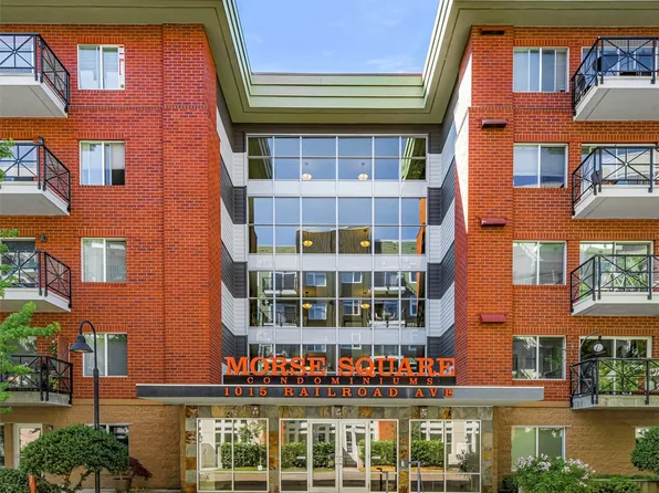 1015 Railroad Avenue #215, Bellingham, WA 98225