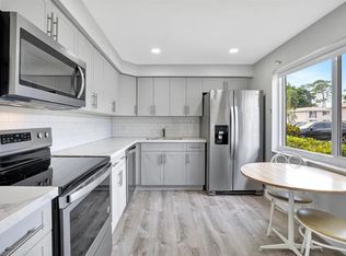 250 Candycane Ln #1013, Naples, FL 34112