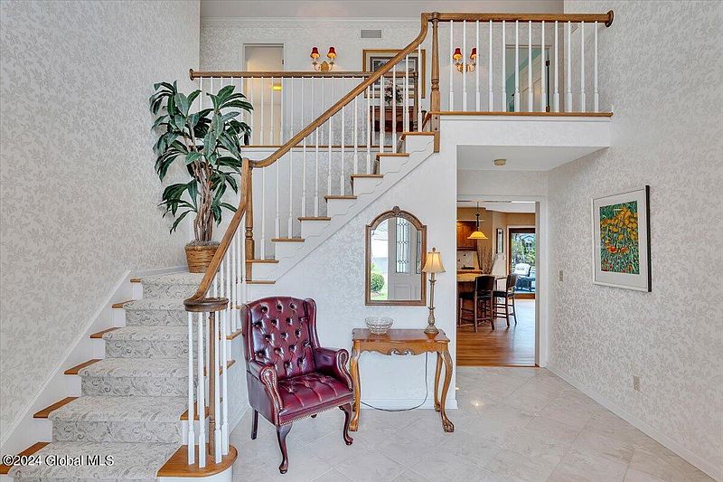 3rd image of 3054 New Williamsburg Drive