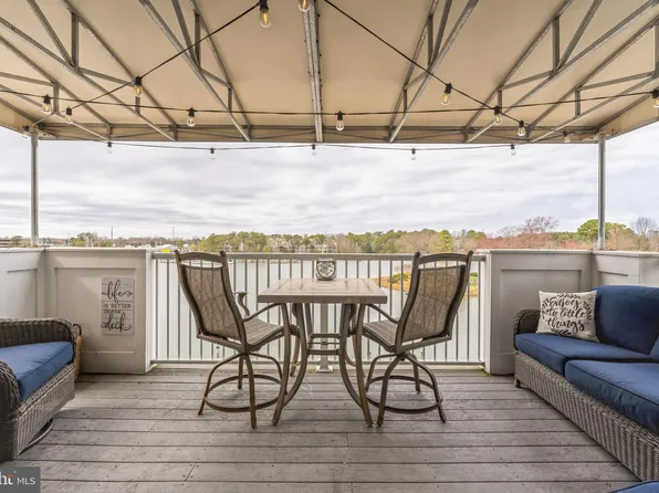 634 Oyster Bay Pl #404, Solomons, MD 20688