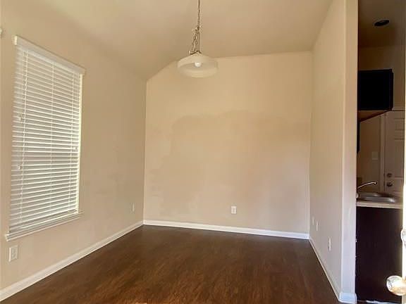 5th image of 11335 Glenforest Dr