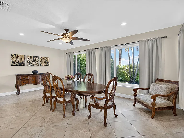 8400 Heritage Club Dr — Photo 12