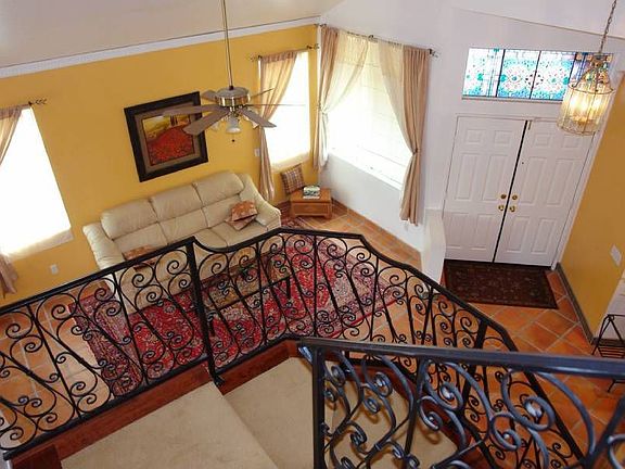 3rd image of 2210 Calle Bienvenida