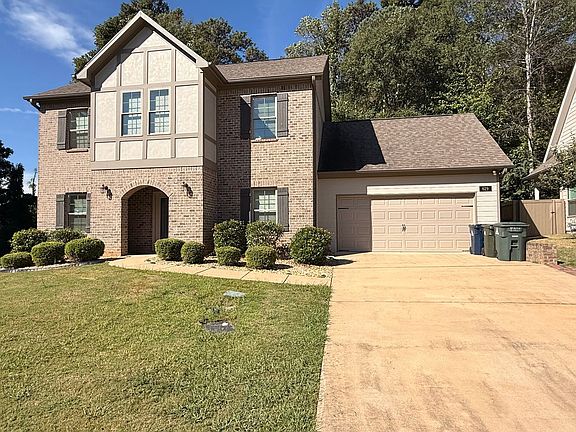 3rd image of 629 Anders Ct
