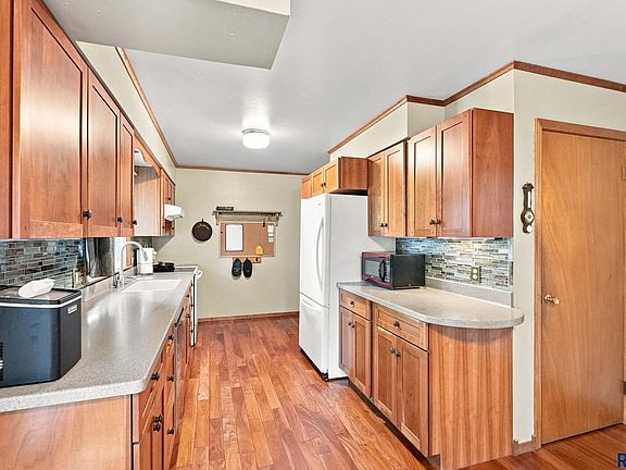 4th image of 6705 W 10th St