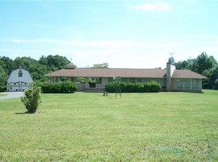 8030 Reynolda Rd, Pfafftown, NC 27040