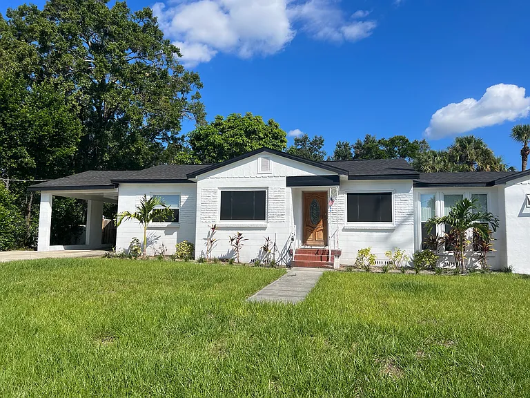 1715 W Grace St — Photo 1