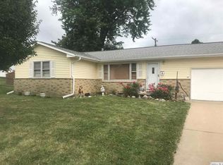 442 Holly Dr, Quincy, IL 62305