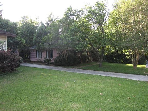 5th image of 1111 Worthshire St
