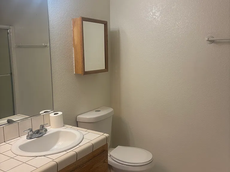 21141 Wisteria St — Photo 7