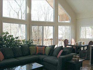 1st image of 1065 Bay Ave