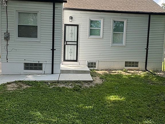 2nd image of 15425 Linnhurst St