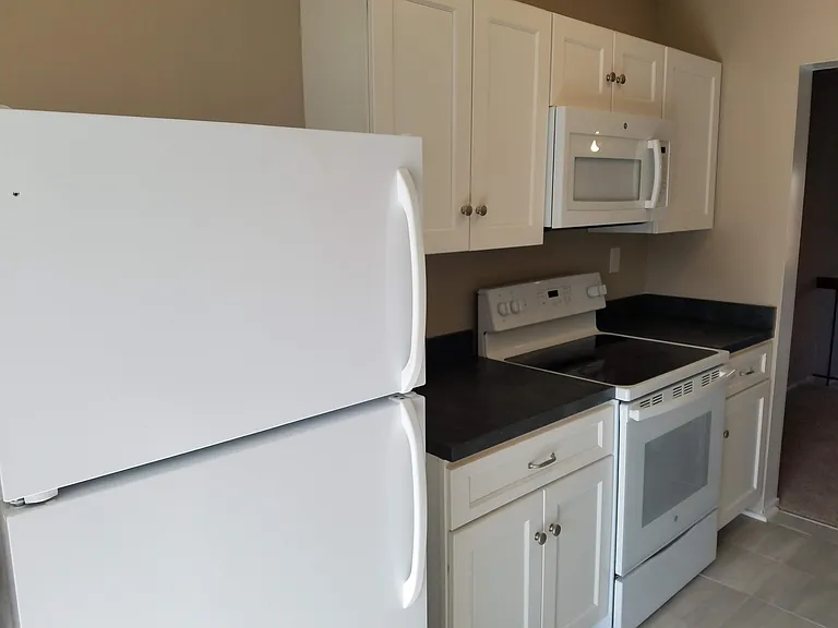 368 Juniper Ct — Photo 3