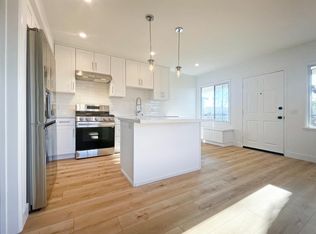 527 Catalina APT 1, Laguna Beach, CA 92651