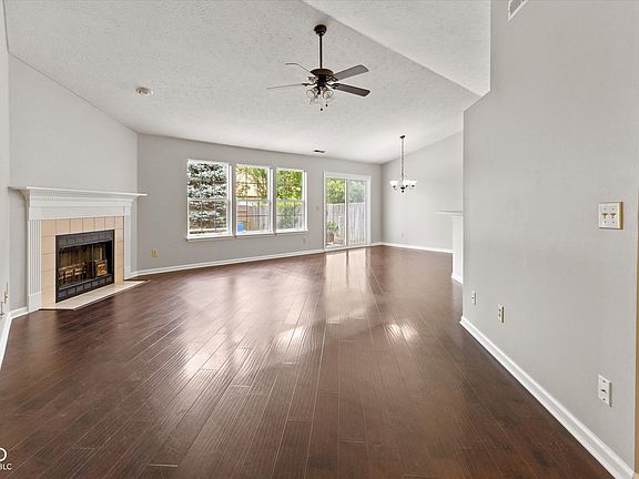 2nd image of 6848 Caro Dr