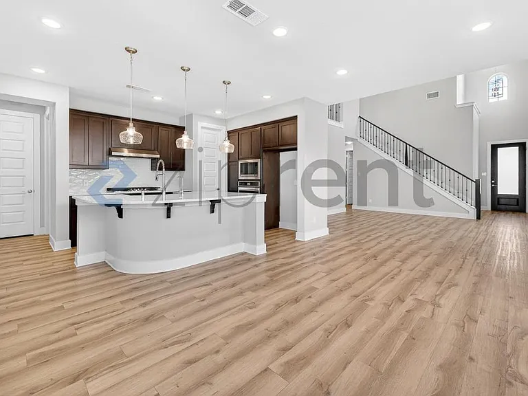 2301 Norma Ln — Photo 9